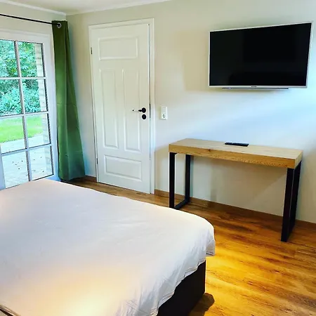 Am Historischen Bahnhof In Check In Mit Schluesselbox Гостевой дом