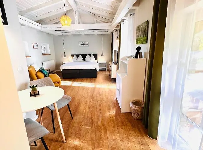 Am Historischen Bahnhof In Check In Mit Schluesselbox 3*